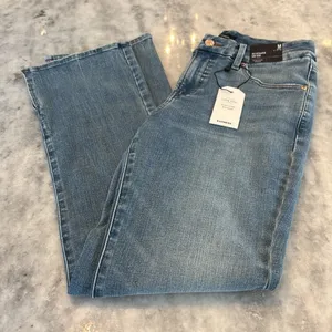 Express Skyscraper Midrise Jeans thumbnail 9