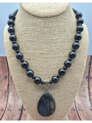 Black Glass Bead Collar Necklace Tigers Eye Faceted Teardrop Pendant Witchy Goth thumbnail 6