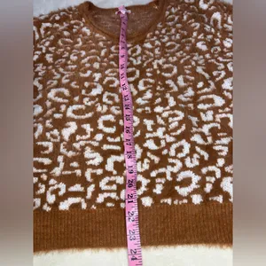 Pink Lily Brown and Cream Crew Neck Sweater with Geometric Pattern thumbnail 10