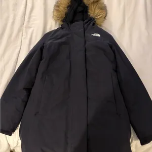 The North Face Women's Navy Jacket thumbnail 1