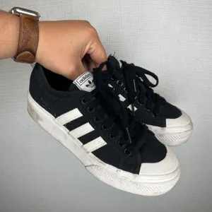 Adidas Nizza‎ Platform Black White Canvas Sneakers FV5321 Womens Size 9 thumbnail 1