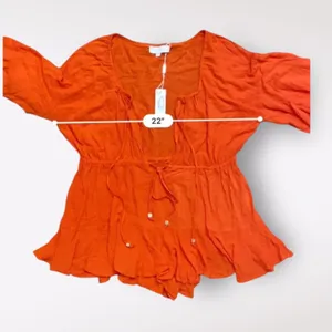 Meshki‎ Orange Skyla Playsuit Romper NWT Off Shoulder V-Neck Tasseled Size M thumbnail 4