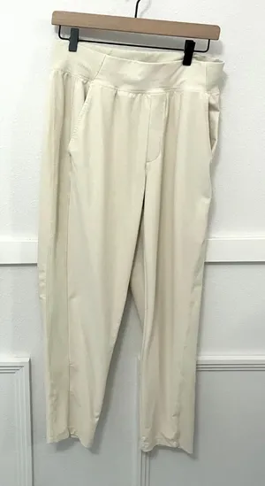 NWOT Old Navy Powersoft Go-Dry Ivory Athletic Joggers Size L thumbnail 1