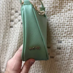 House of Want Green Mini Bag with Chain Detail thumbnail 4