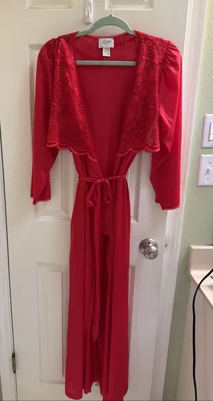 Vintage Samye Robe Red Nylon Lace Trim Pockets Lingerie Victorian‎ Romantic Sz M thumbnail 1