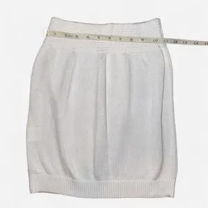 Source Unknown 2-Piece White Knit Beach Set with Tube Top and Shorts; Size SMALL thumbnail 6