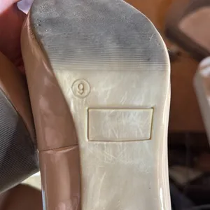 Candie’s Nude Patent Platform Peep Toe Heels Size 9 Classic Pumps thumbnail 14