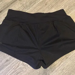 Lululemon Athletica Black Athletic Shorts thumbnail 2