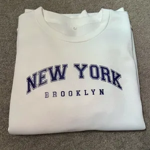 SHEIN Women’s White “New York Brooklyn” Fleece Long Sleeve Pullover Sweatshirt thumbnail 3