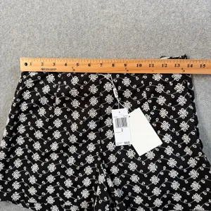 EDIT Jason Wu Women's Size 2 Black White Eyelet Embroidered Floral Cotton Shorts thumbnail 5