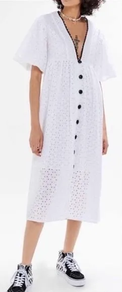 Urban Outfitters Eyelet Dress Women Small White Boho Crochet Button Midi Dress‎ thumbnail 1