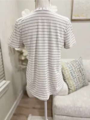 Lululemon Love Crewneck Women's White And Black Thin-Striped Shirt Size 6 thumbnail 5