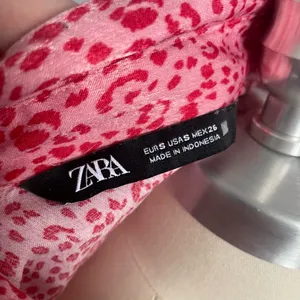 Zara Leopard Print Button-Up Blouse- Pink and Red- Button Cuffs- Size Small thumbnail 7