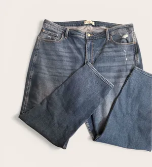 Abercrombie & Fitch The mom high rise 33 thumbnail 1