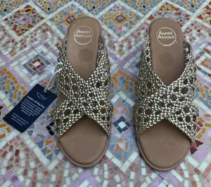 André Assous Bryana Woven‎ Wedge Sandals Gold Size 9.5 Women Featherweights thumbnail 1