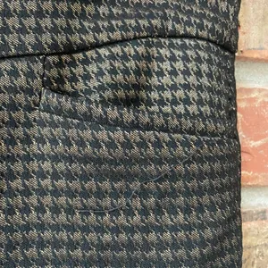 Chicos Black Houndstooth Pant Pull On Stretch Sz 1R or 8 Party Holiday Business thumbnail 2
