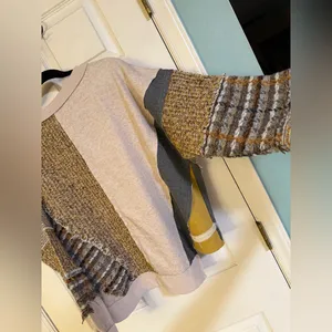 Oli And Hali Avery pullover tan mixed print casual boho winter top $78 xs thumbnail 6