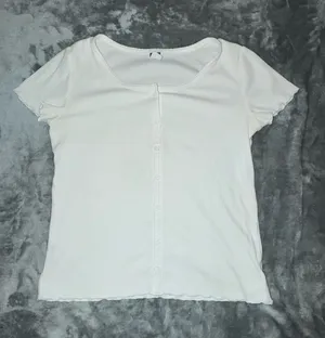 OLD NAVY WHITE T-SHIRT thumbnail 1