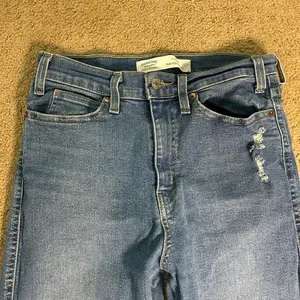 Signature by Levi Strauss Heritage High Rise Straight Distressed Jeans 6/W28 thumbnail 3