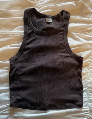 Aritzia Tank Top thumbnail 1