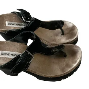 Vtg Steve Madden chunky heel sandals black suede leather Bedford size 6.5 thumbnail 1
