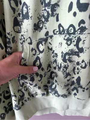 Gymshark Women’s Light Green All Over Animal Print Hoodie‎ Sweatshirt Medium thumbnail 9