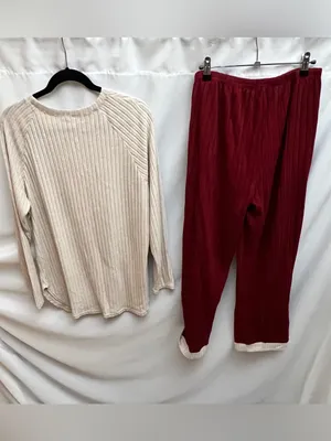 Womens XL Ribbed Lounge Pajama Set Cream Top Burgundy Pants Soft Cozy thumbnail 2