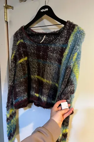 Free People Cropped Sweater thumbnail 2
