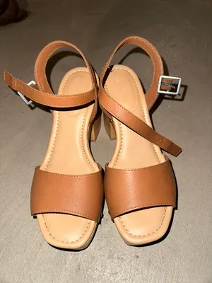 Universal Threads Block Heels thumbnail 2