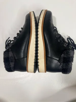 Collins Faux Fur-Lined Lace-Up Ankle Boots — Black thumbnail 3