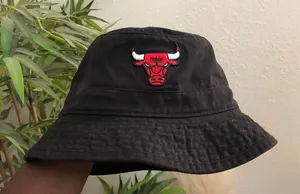 Chicago Bulls Mitchell & Ness Bucket Hat Black Red Logo NBA Cap S/M thumbnail 1
