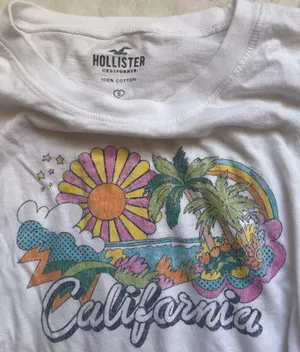 Hollister Crop Top thumbnail 3