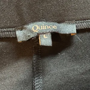 Quince Black Ultra-Stretch Ponte Straight Leg Pants - size Large thumbnail 4