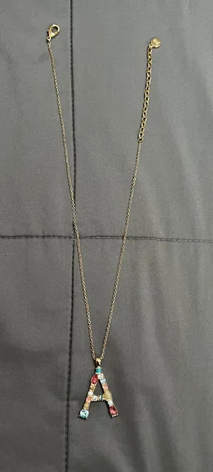 Bella initial A necklace Gold thumbnail 1