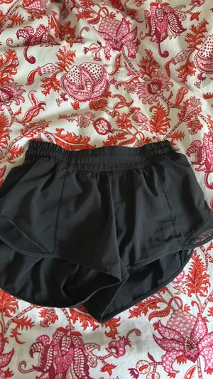 Lululemon Hotty Hot 2.5" thumbnail 3