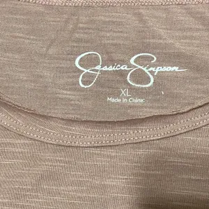 Jessica Simpson NWT Women's Rose Colored "All You Need Is Love" Shirt X-Large thumbnail 10