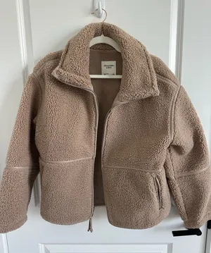 Abercrombie jacket thumbnail 1