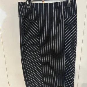 Navy Pinstripe Pencil Skirt - Sleek Office to Evening Wear thumbnail 3