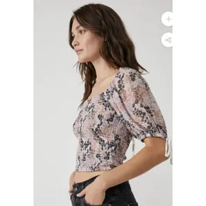 Free People Back on‎ Top Crop Smocked Shirt Blouse Puff Sleeve Size M NWT thumbnail 4