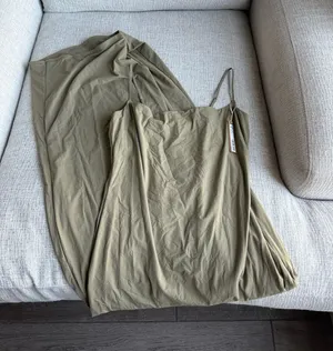 SKIMS Fits Everybody Slip Dress thumbnail 1