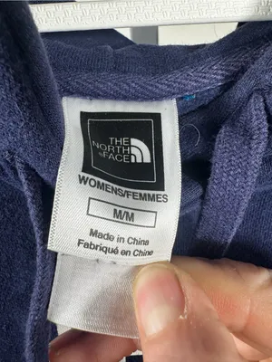N119. The North Face Women’s Deep Navy Logo Pullover Hoodie thumbnail 2