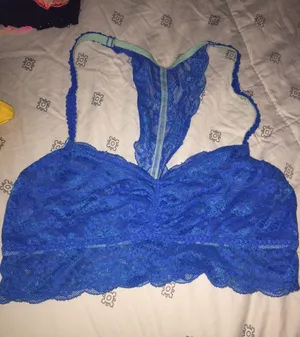 Vs Pink Lace Bralette thumbnail 1