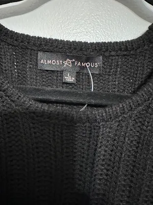 Almost Famous NWT  long sleeve top thumbnail 2