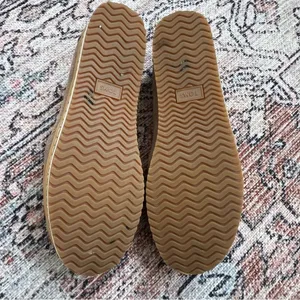 TOMS Desert Tan Suede Women's Palma Wrap Slip-Ons 10014282 size 8 thumbnail 7