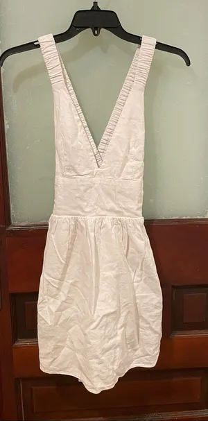 Abercrombie & Fitch White Deep V-Neck Mini Dress thumbnail 1