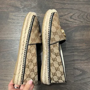 Gucci women’s GG MATELASSÉ CANVAS ESPADRILLE 38.5 thumbnail 6