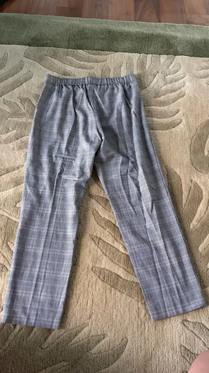 Aritzia Babaton Women’s Conan Grey Plaid Cropped Work Pants Size 6 thumbnail 2