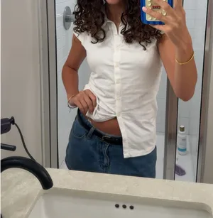 Brandy Melville Top thumbnail 3