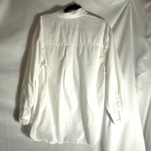 Universal Threads Button Up Shirt Woman Large White Cotton Long Sleeve Collared thumbnail 2