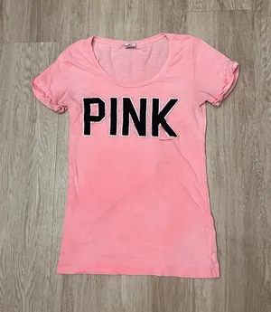 pink shirt thumbnail 1